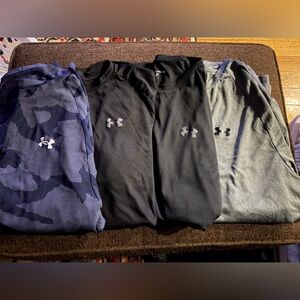 Under Armour Men's Blue, Black, and Gray shirt bundle of 4 sz xxl